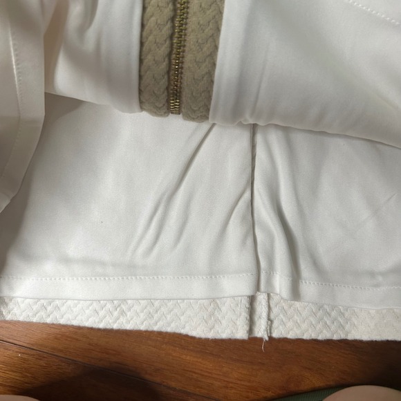 Calvin Klein Women's Skirt Suit Set White & Tan Textured Gold Zipper Size 2 - Picture 5 of 13